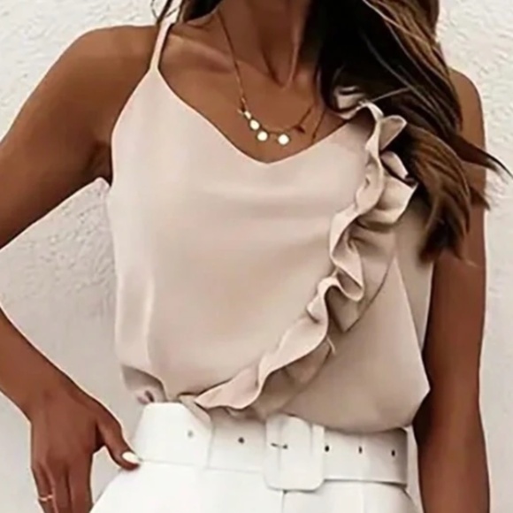 Solid Ruffle Detail Fitted Cami Tank top - Picture 2 of 7